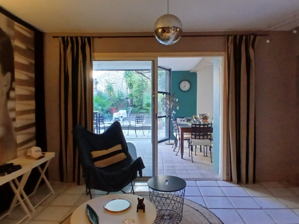 8-bedroom House In Nissan-lez-enserune, France (400 M²)