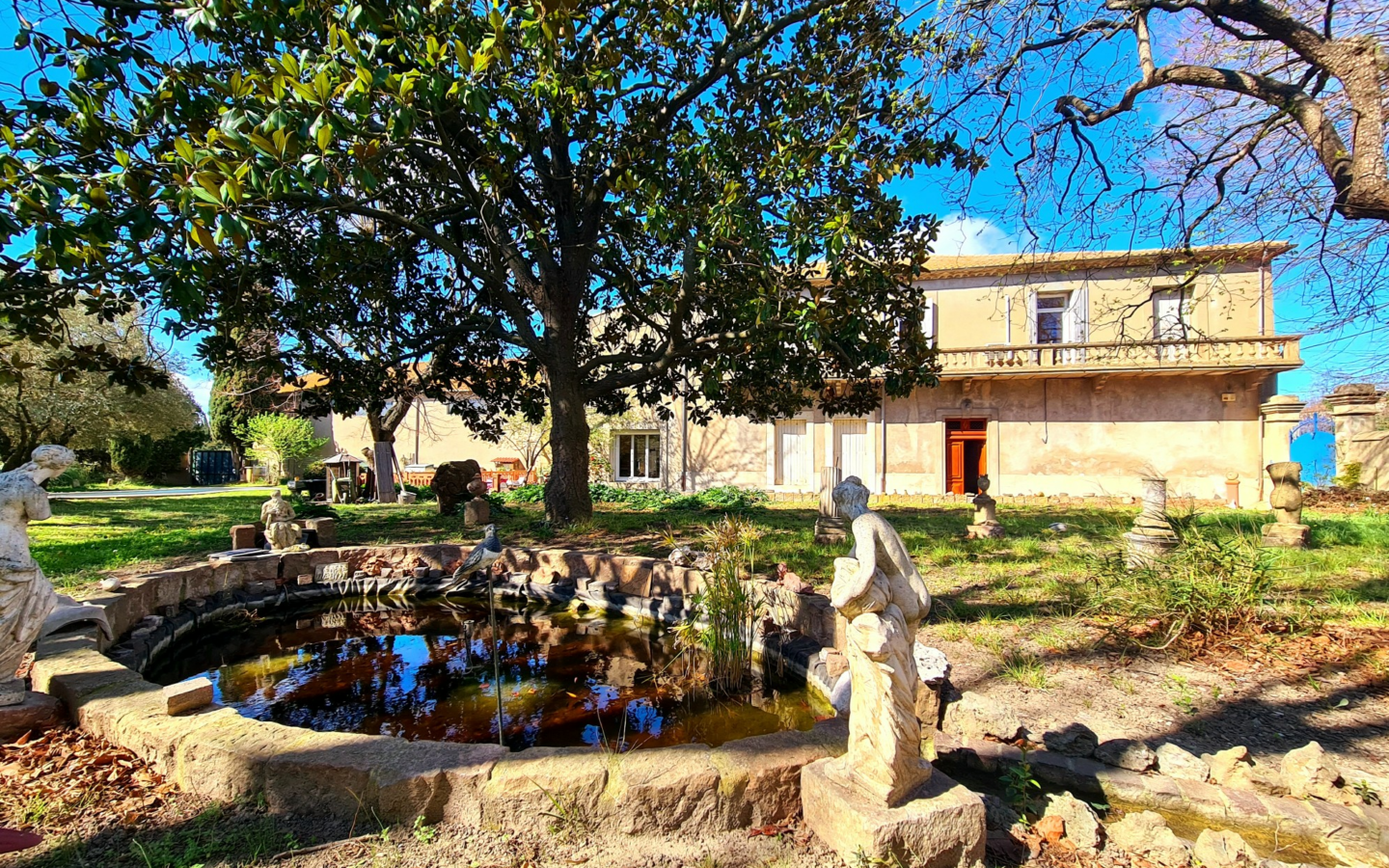 6-bedroom House In Beziers, France (311 M²)