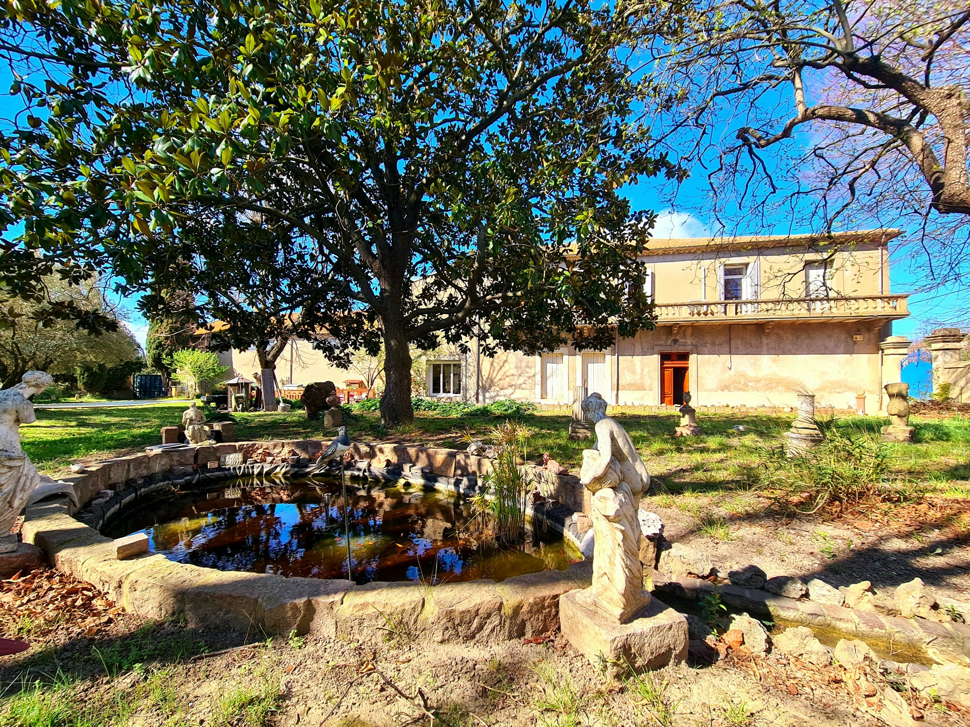 6-bedroom House In Beziers, France (311 M²)
