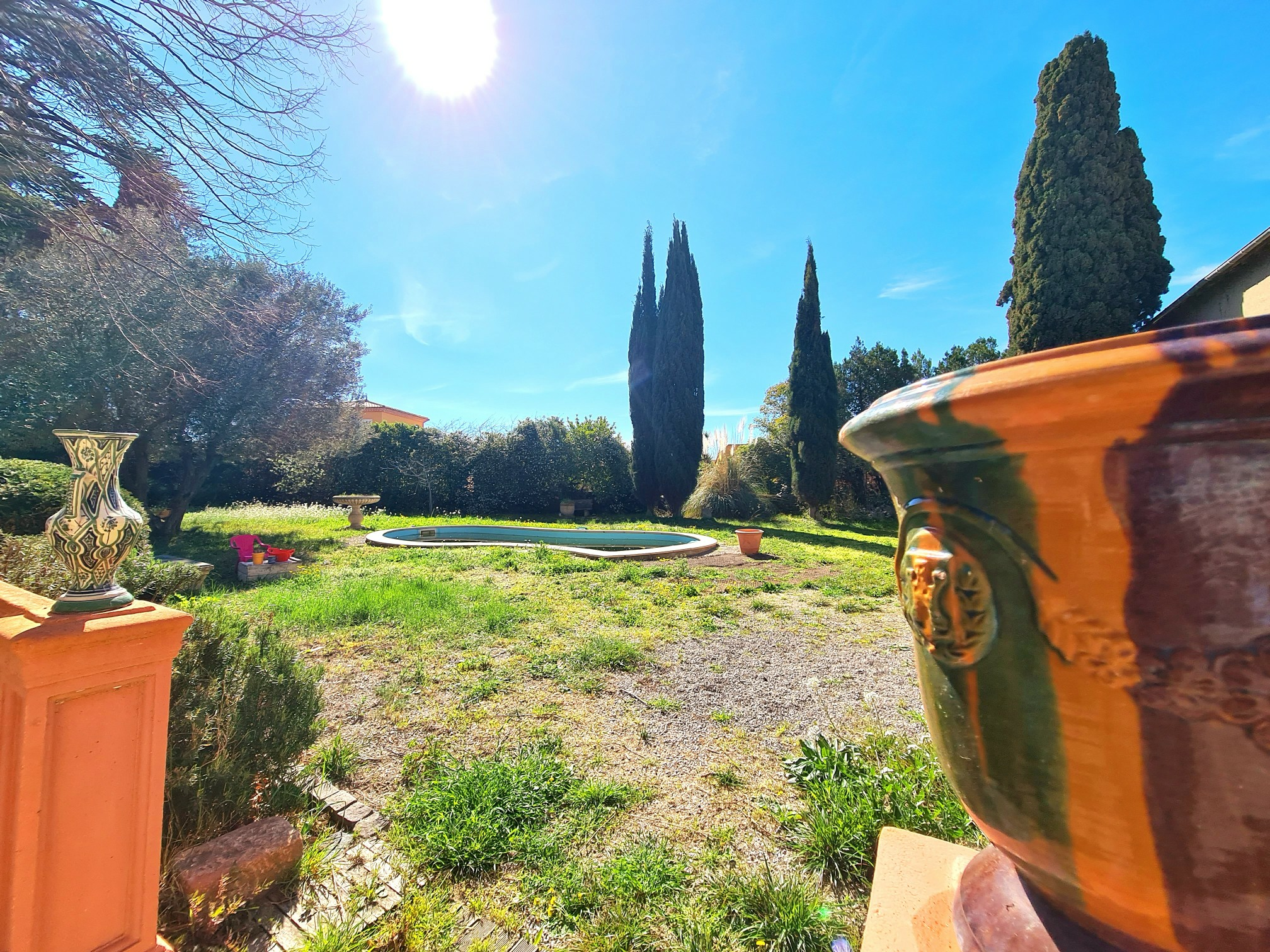 6-bedroom House In Beziers, France (311 M²)