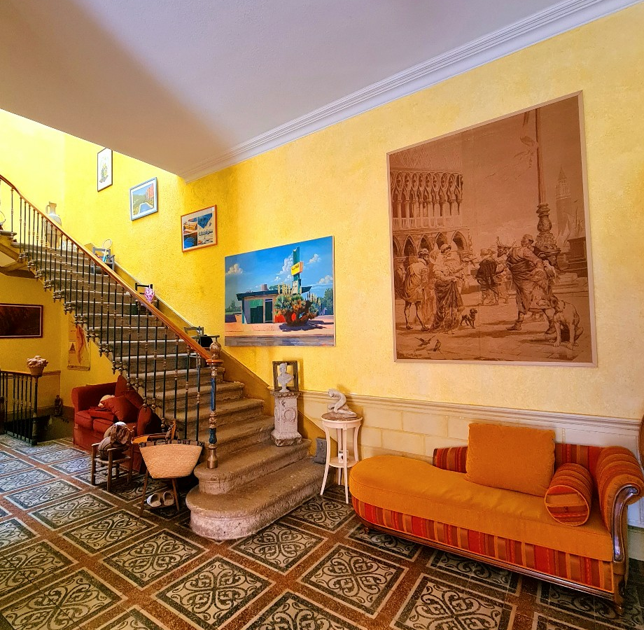 6-bedroom House In Beziers, France (311 M²)