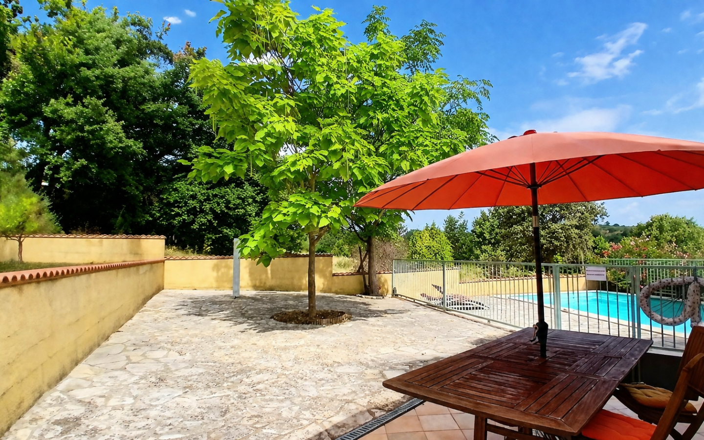5-bedroom Detached House In Pezenas, France (153 M²)
