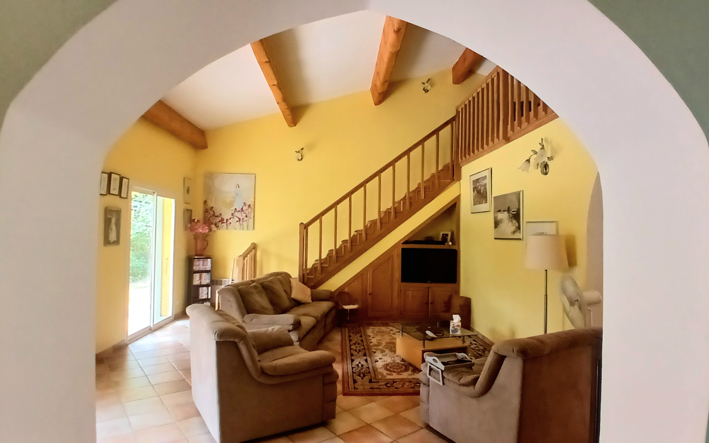 5-bedroom Detached House In Pezenas, France (153 M²)