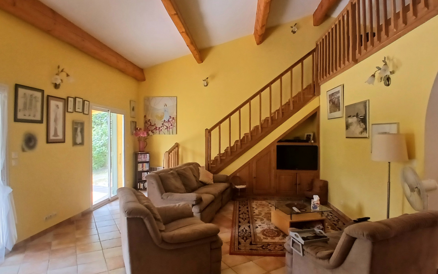 5-bedroom Detached House In Pezenas, France (153 M²)