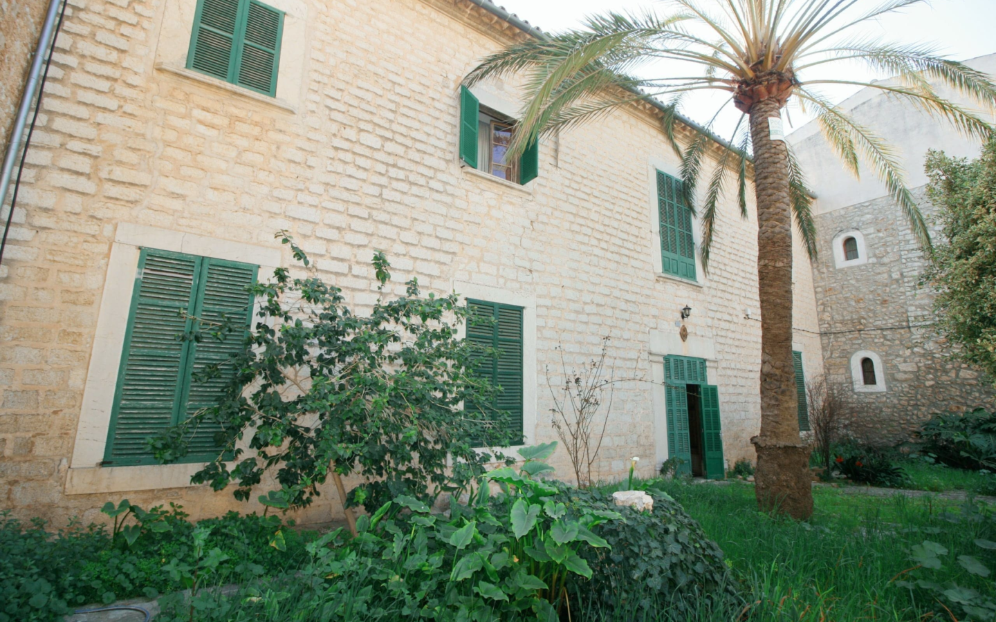 8-bedroom Village House In Binissalem, Spain (610 M²)