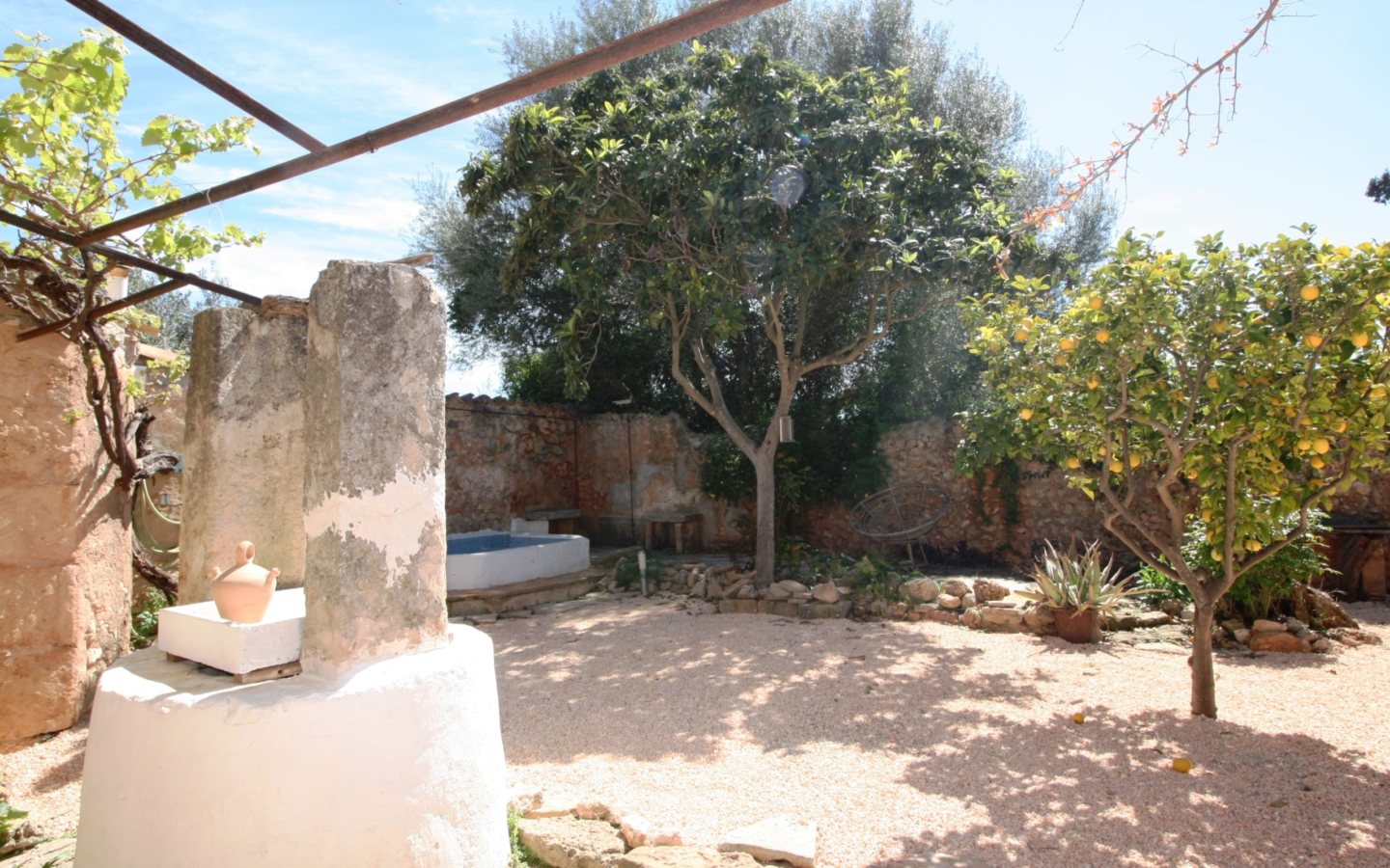 3-bedroom Village House In Santa Maria Del Cami, Spain (200 M²)