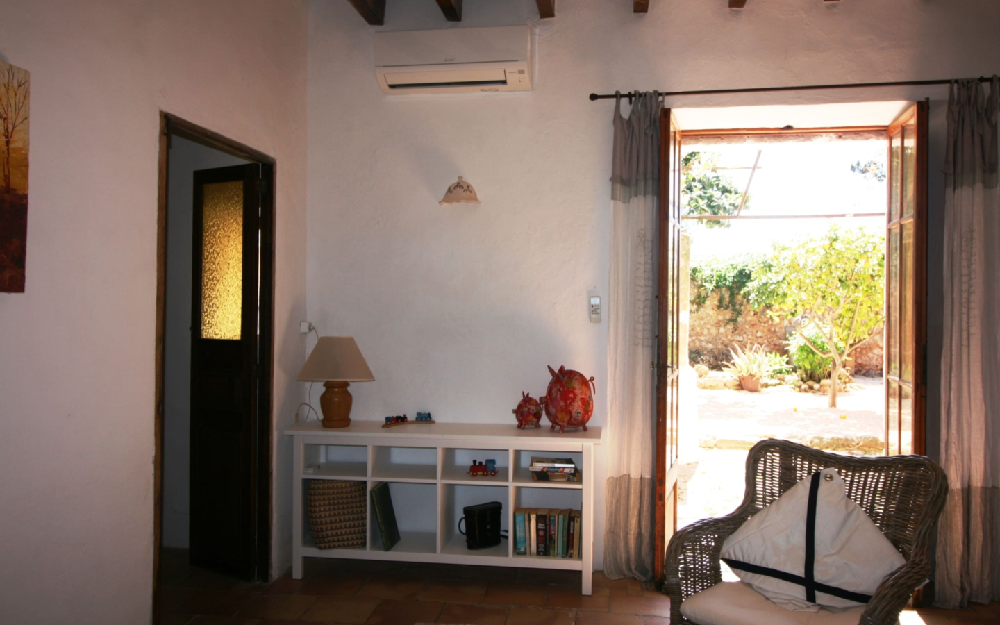 3-bedroom Village House In Santa Maria Del Cami, Spain (200 M²)