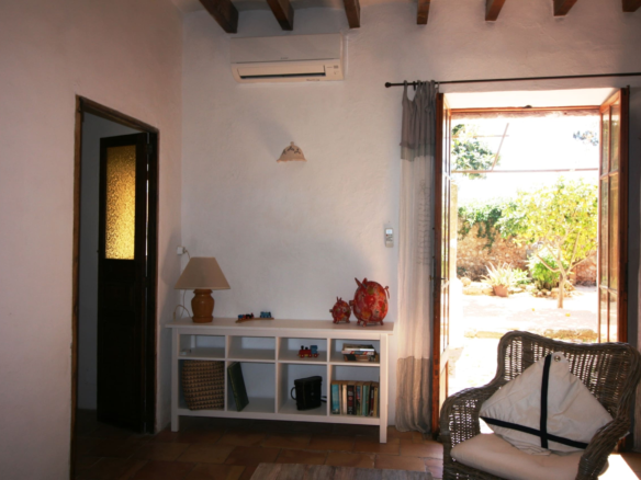 3-bedroom Village House In Santa Maria Del Cami, Spain (200 M²)