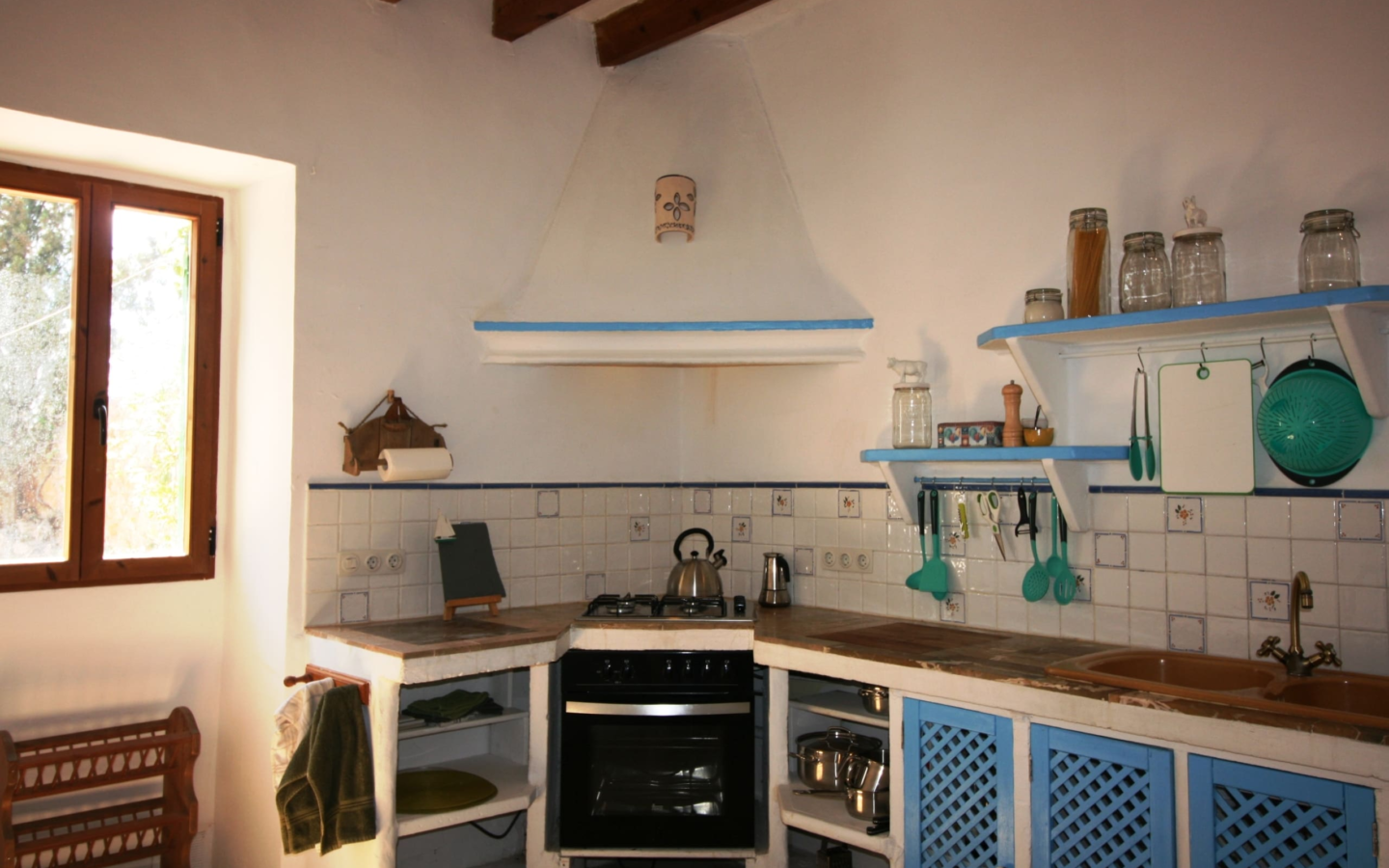 3-bedroom Village House In Santa Maria Del Cami, Spain (200 M²)