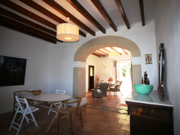 3-bedroom Village House In Santa Maria Del Cami, Spain (200 M²)