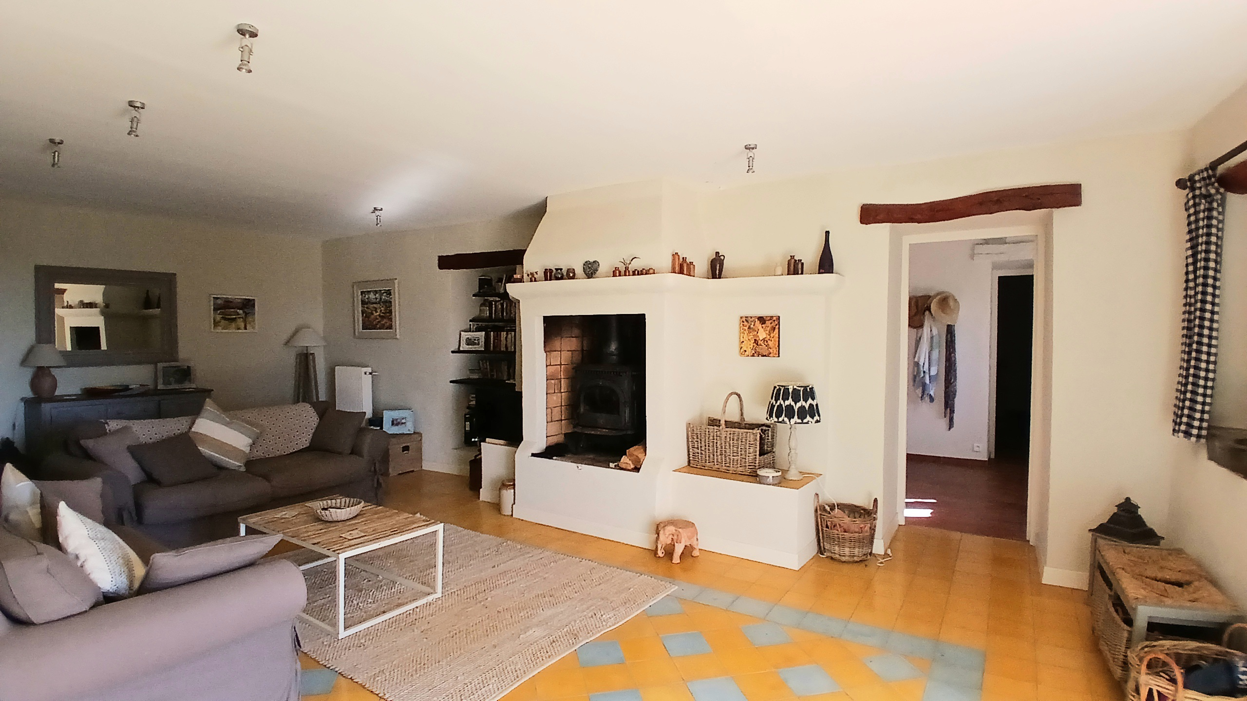 5-bedroom Detached House In Saint Chinian, France (300 M²)