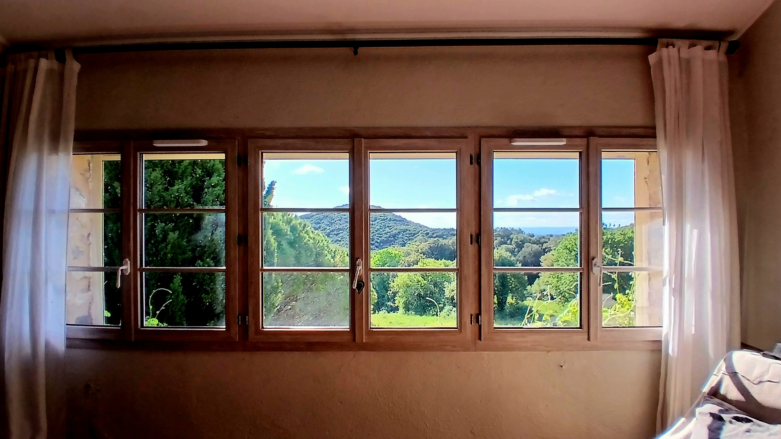 5-bedroom Detached House In Saint Chinian, France (300 M²)