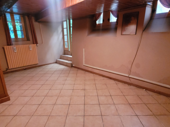 3-bedroom House In Pezenas, France (145 M²)
