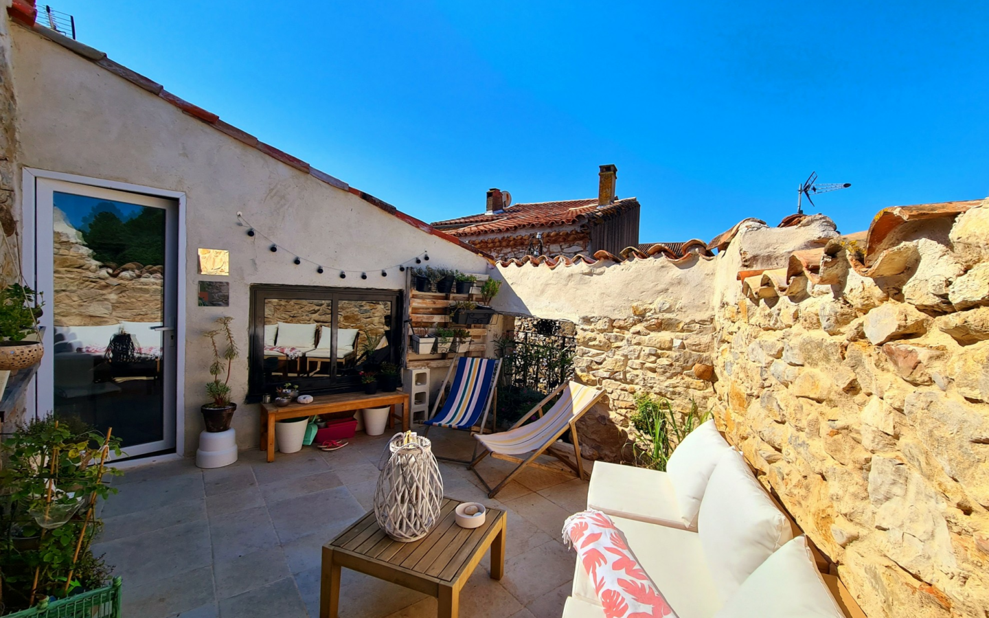 3-bedroom House In Saint Chinian, France (118 M²)