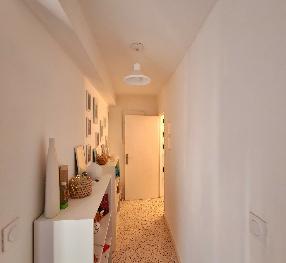 3-bedroom House In Saint Chinian, France (118 M²)