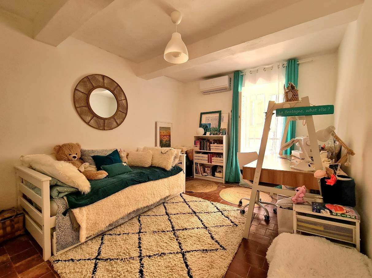 PIE232000EL-62e5d6 3-bedroom House In Saint Chinian, France (118 M²)