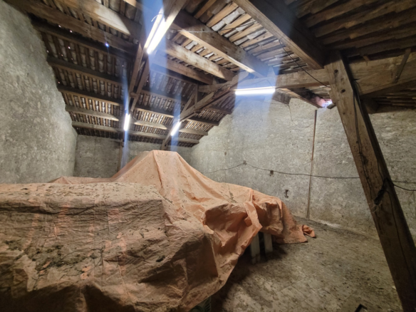 Barn In Capestang, France (110 M²)