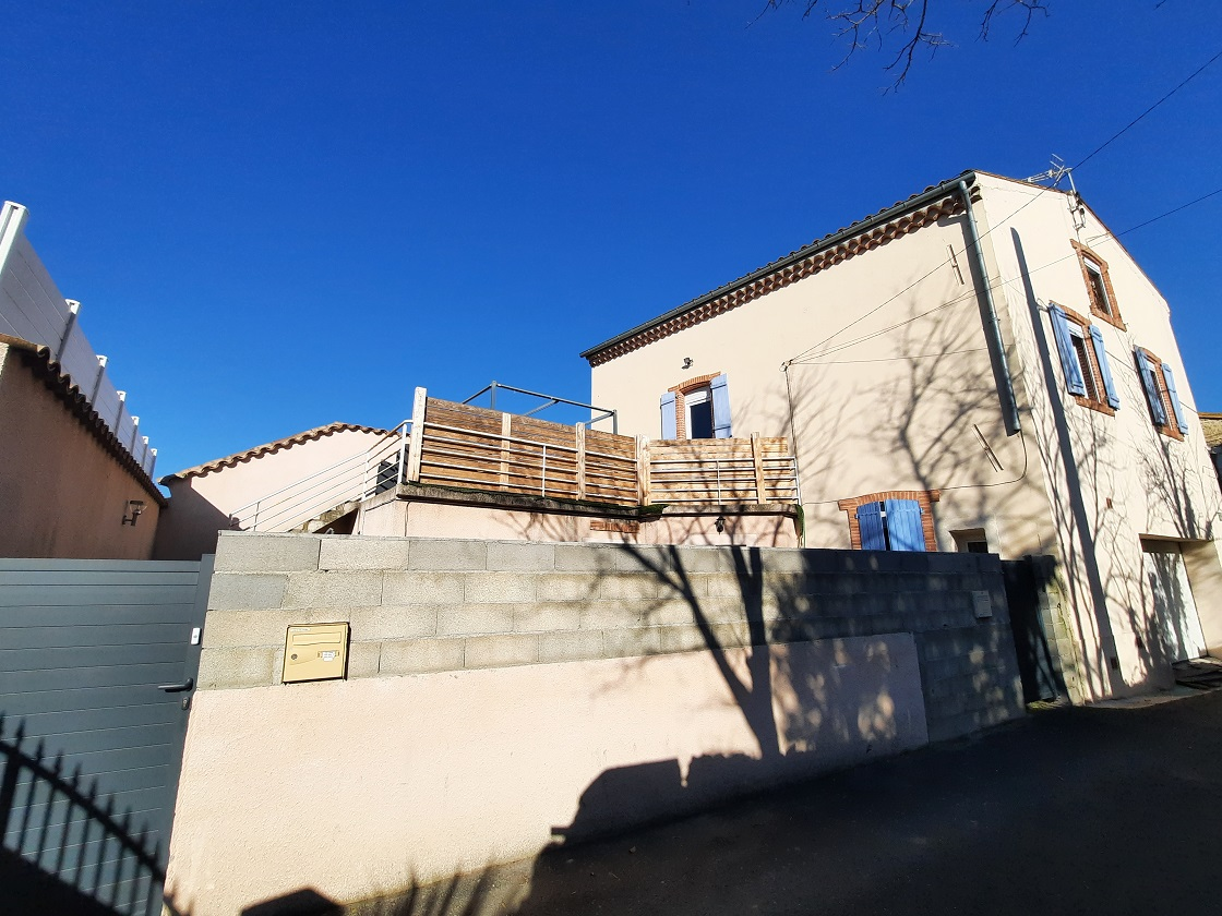 4-bedroom House In Poilhes, France (175 M²)