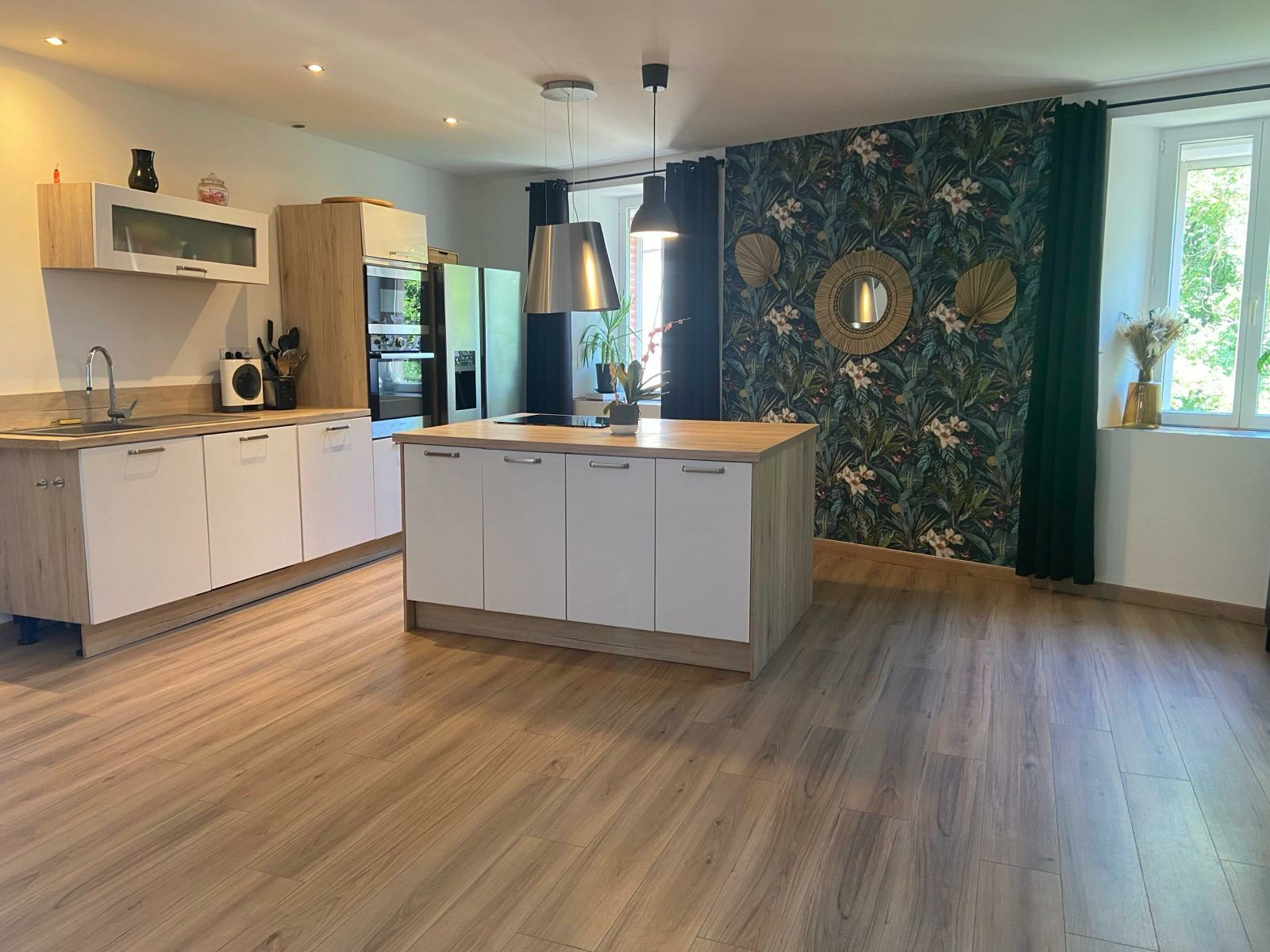 4-bedroom House In Poilhes, France (175 M²)
