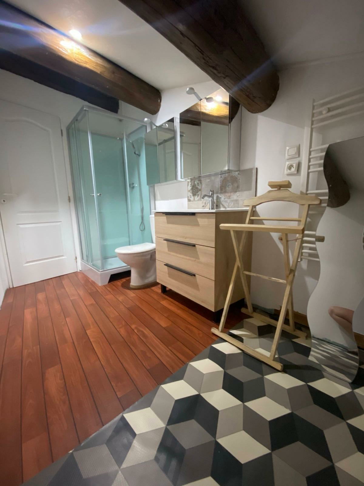 4-bedroom House In Poilhes, France (175 M²)