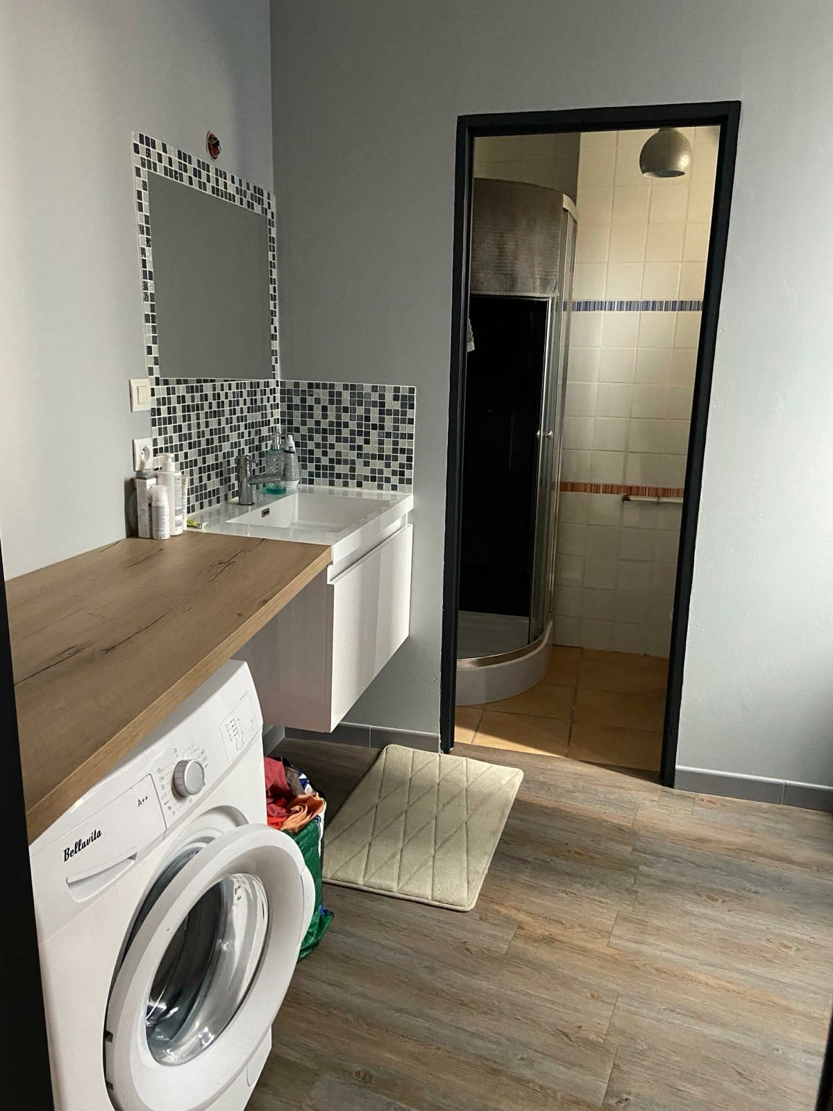 4-bedroom House In Poilhes, France (175 M²)