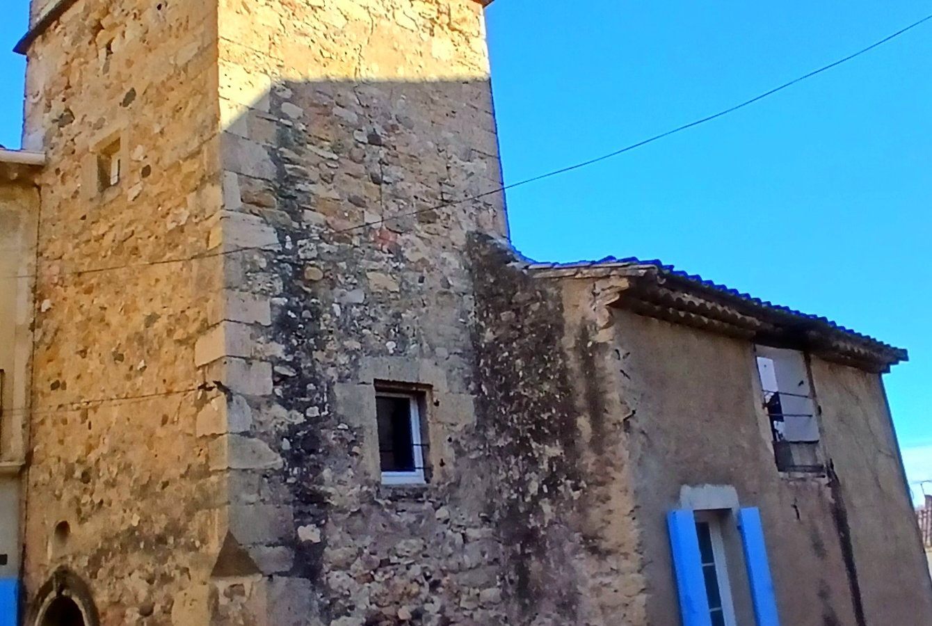 4-bedroom House In Fouzilhon, France (145 M²)