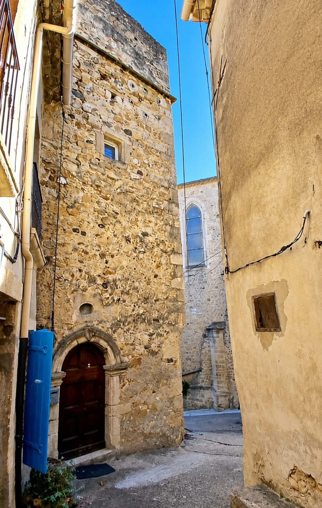 4-bedroom House In Fouzilhon, France (145 M²)