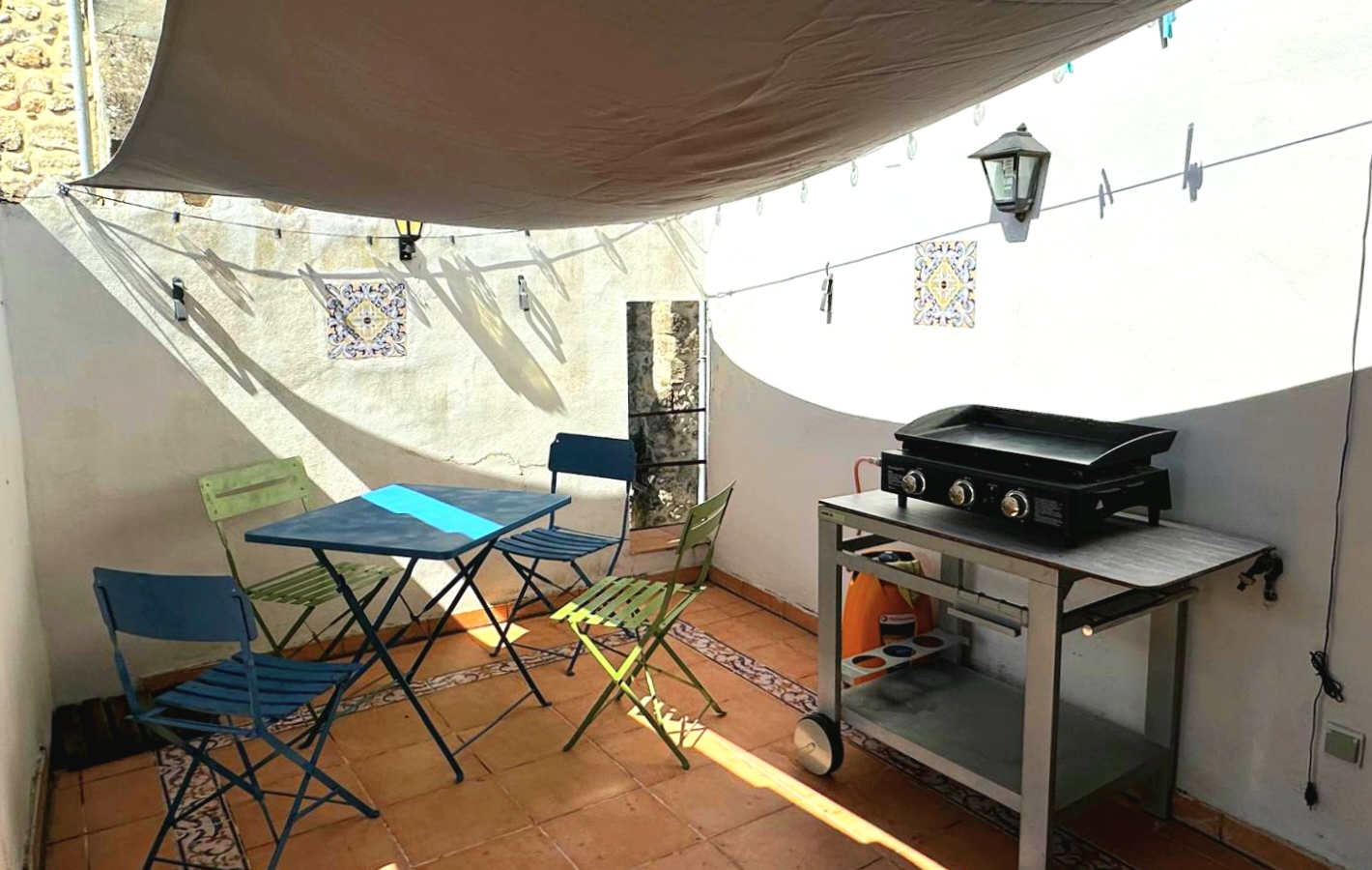 4-bedroom House In Fouzilhon, France (145 M²)