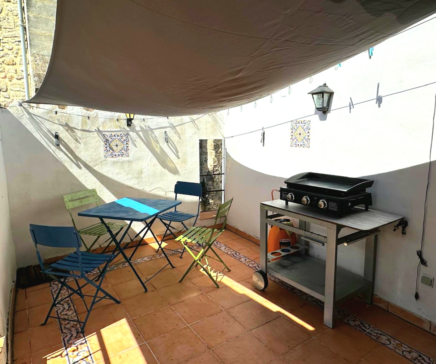 4-bedroom House In Fouzilhon, France (145 M²)