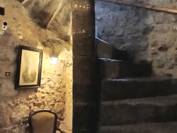 4-bedroom House In Fouzilhon, France (145 M²)
