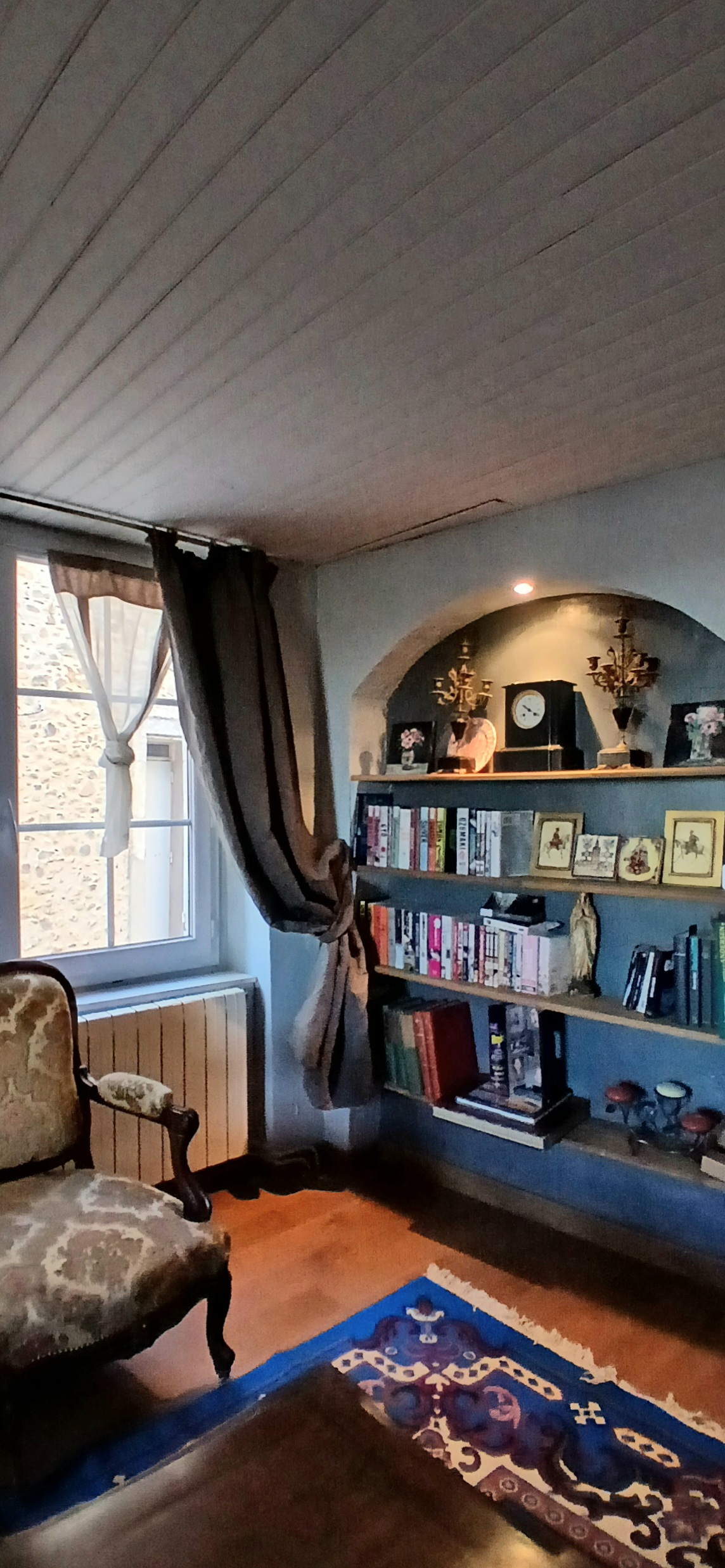 4-bedroom House In Fouzilhon, France (145 M²)