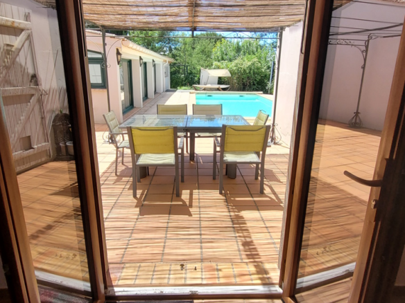 3-bedroom Detached House In Saint Chinian, France (120 M²)