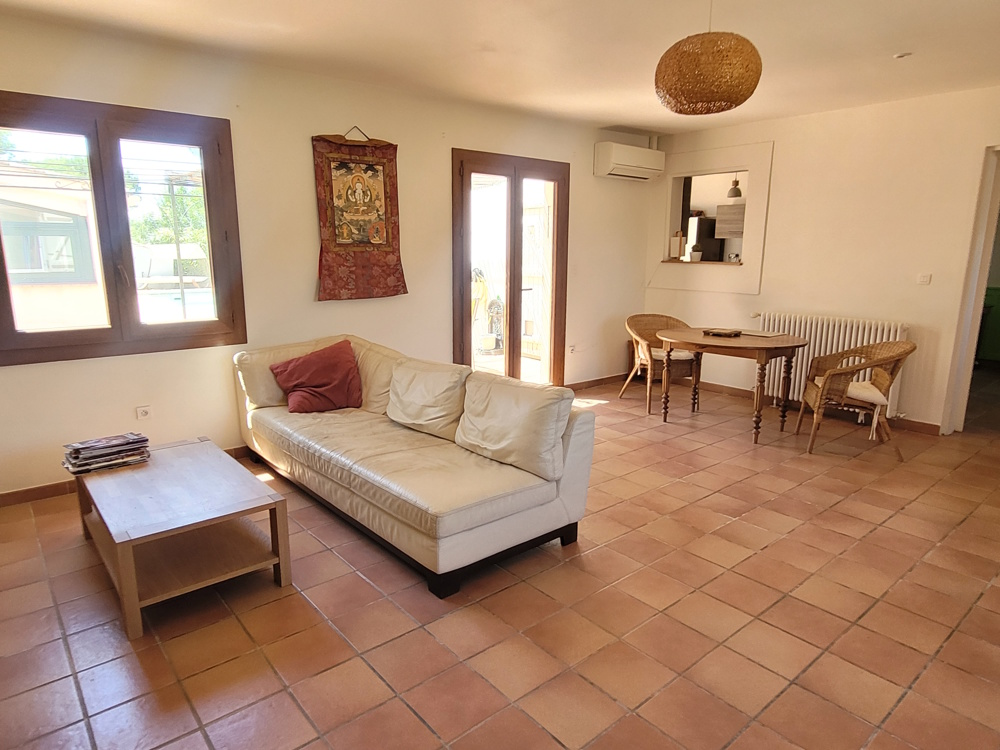 3-bedroom Detached House In Saint Chinian, France (120 M²)