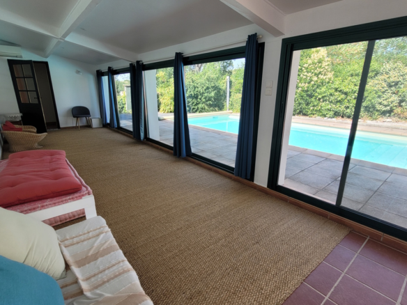 3-bedroom Detached House In Saint Chinian, France (120 M²)