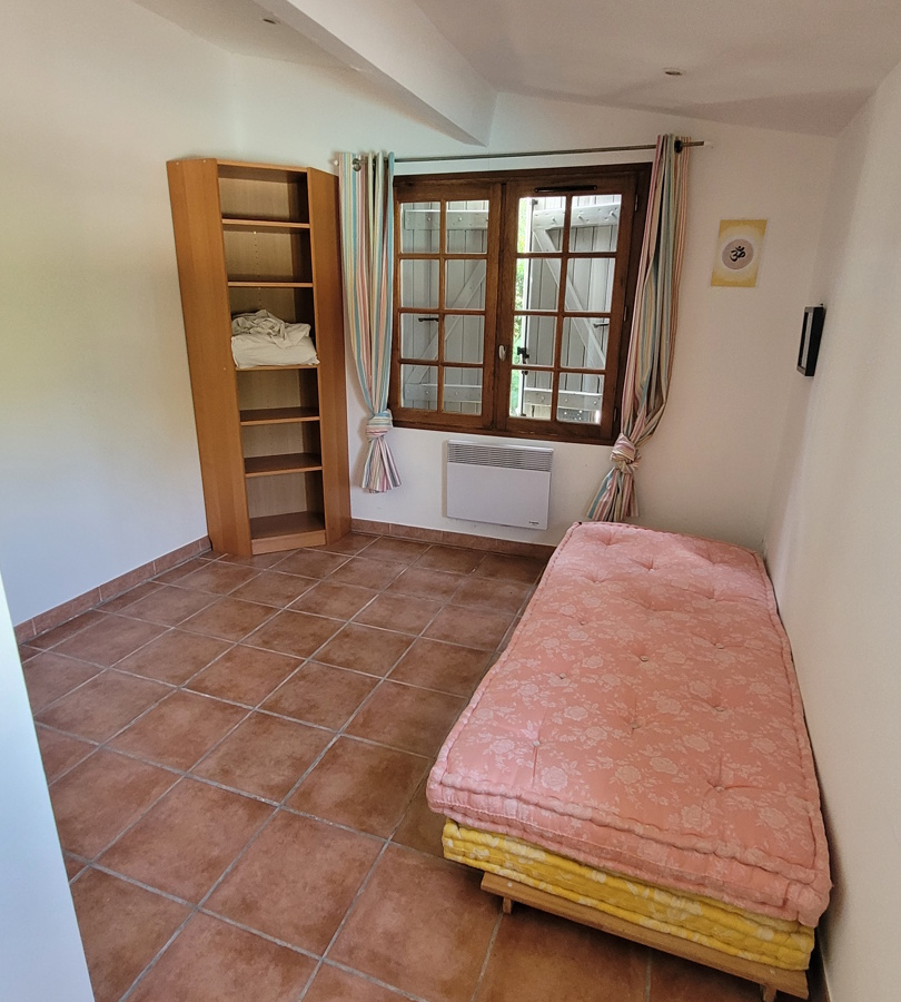 3-bedroom Detached House In Saint Chinian, France (120 M²)