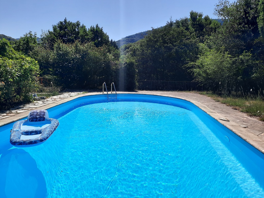 5-bedroom Detached House In Olargues, France (202 M²)