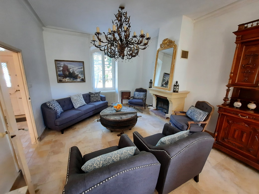 5-bedroom Detached House In Olargues, France (202 M²)