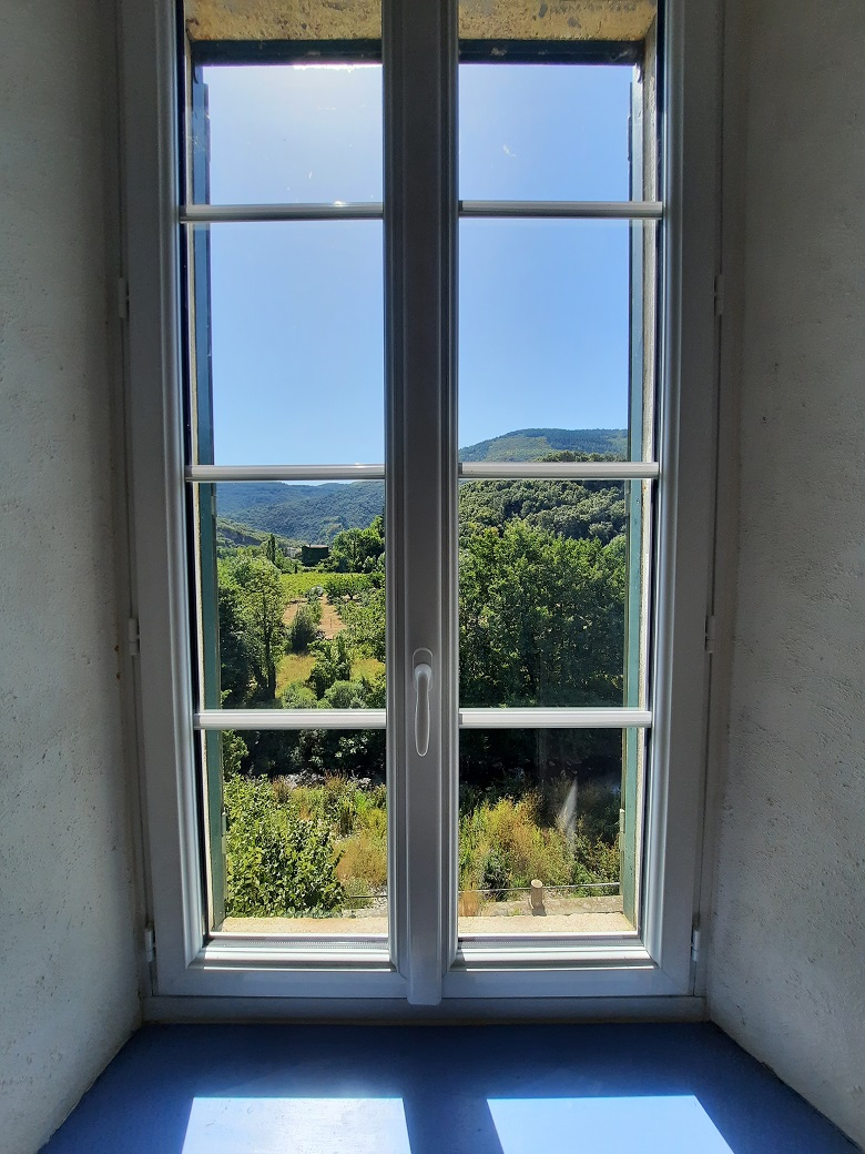 5-bedroom Detached House In Olargues, France (202 M²)