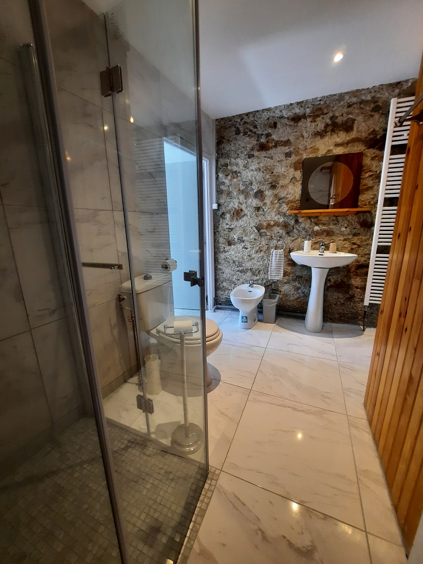 5-bedroom Detached House In Olargues, France (202 M²)