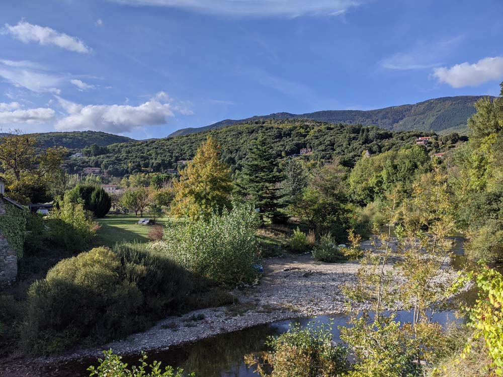 8-bedroom House In Olargues, France (270 M²)