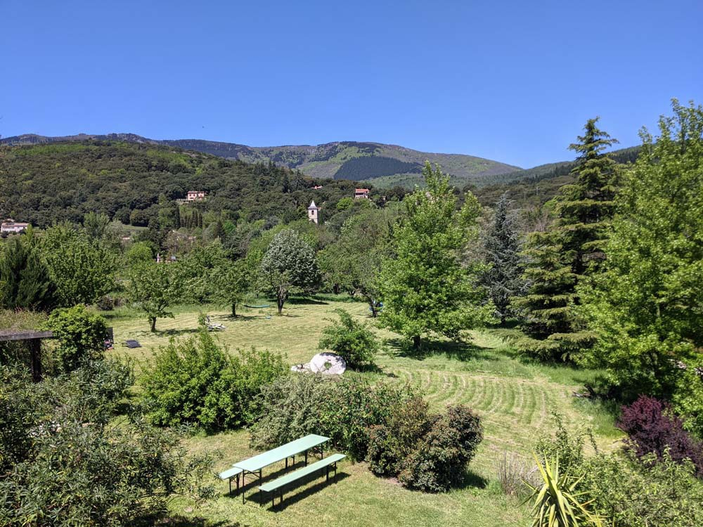 8-bedroom House In Olargues, France (270 M²)