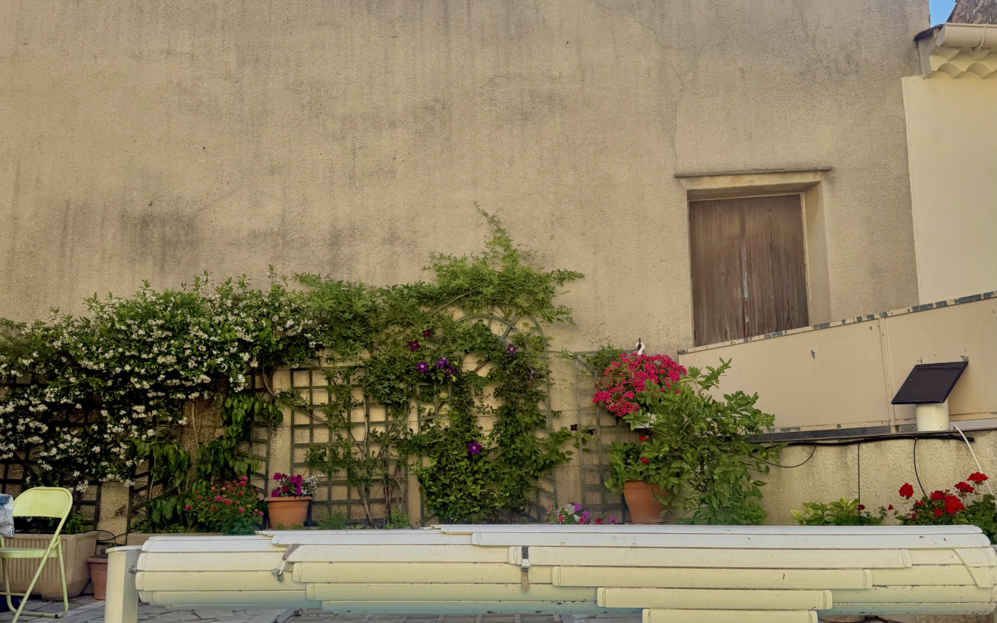 3-bedroom House In Puissalicon, France (120 M²)