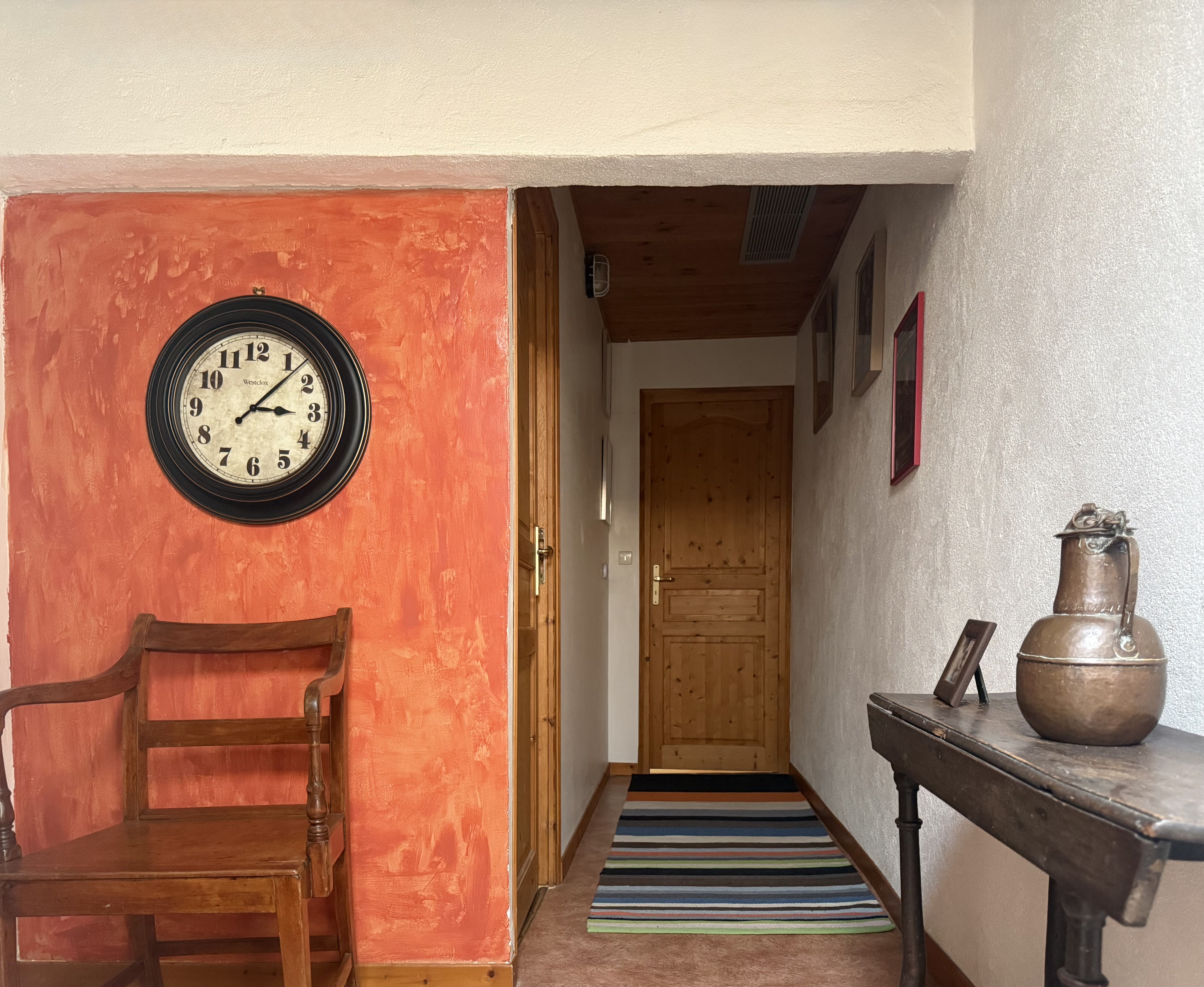 3-bedroom House In Puissalicon, France (120 M²)