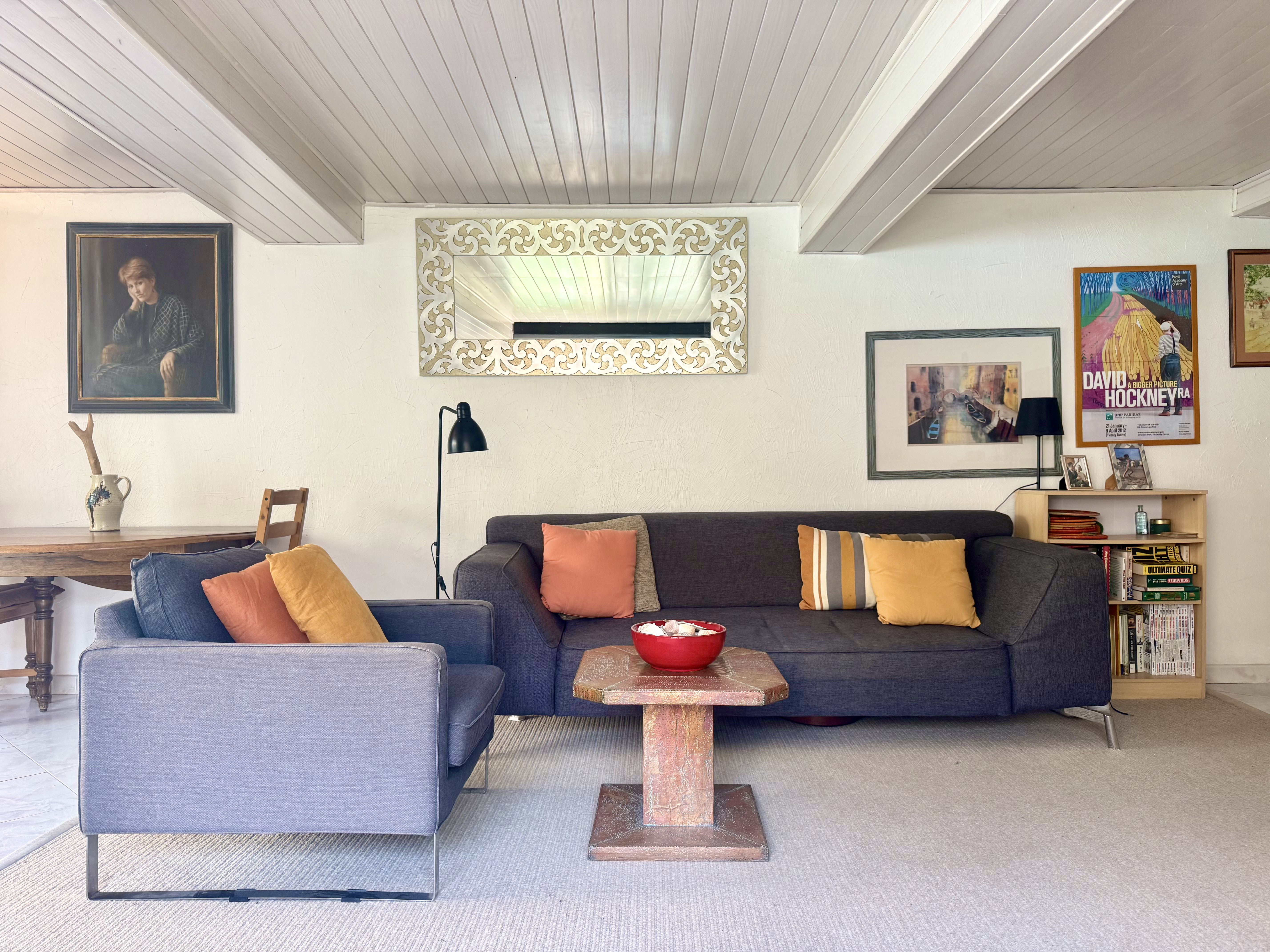 3-bedroom House In Puissalicon, France (120 M²)