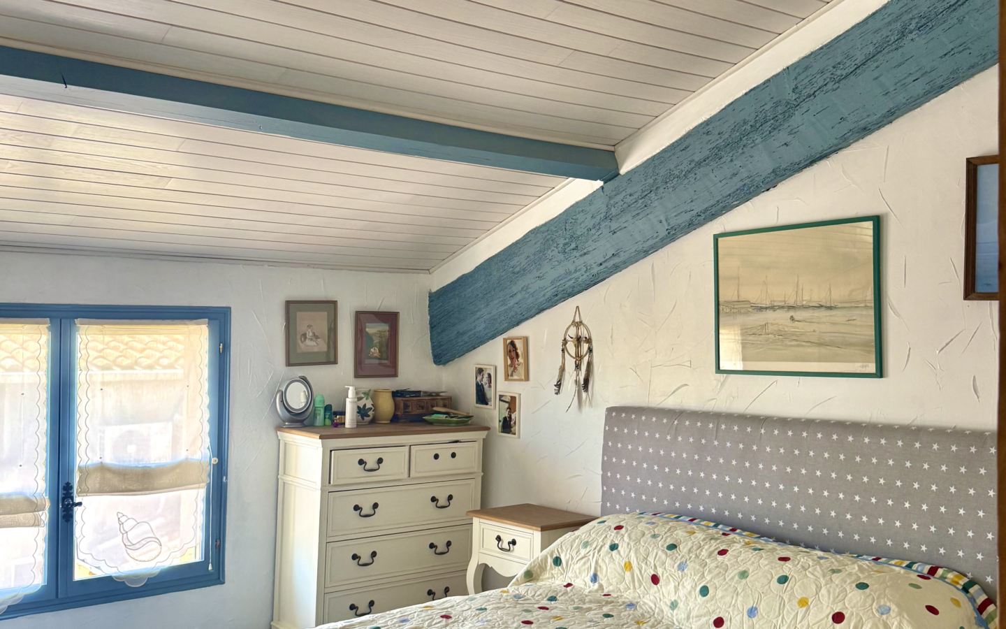 3-bedroom House In Puissalicon, France (120 M²)