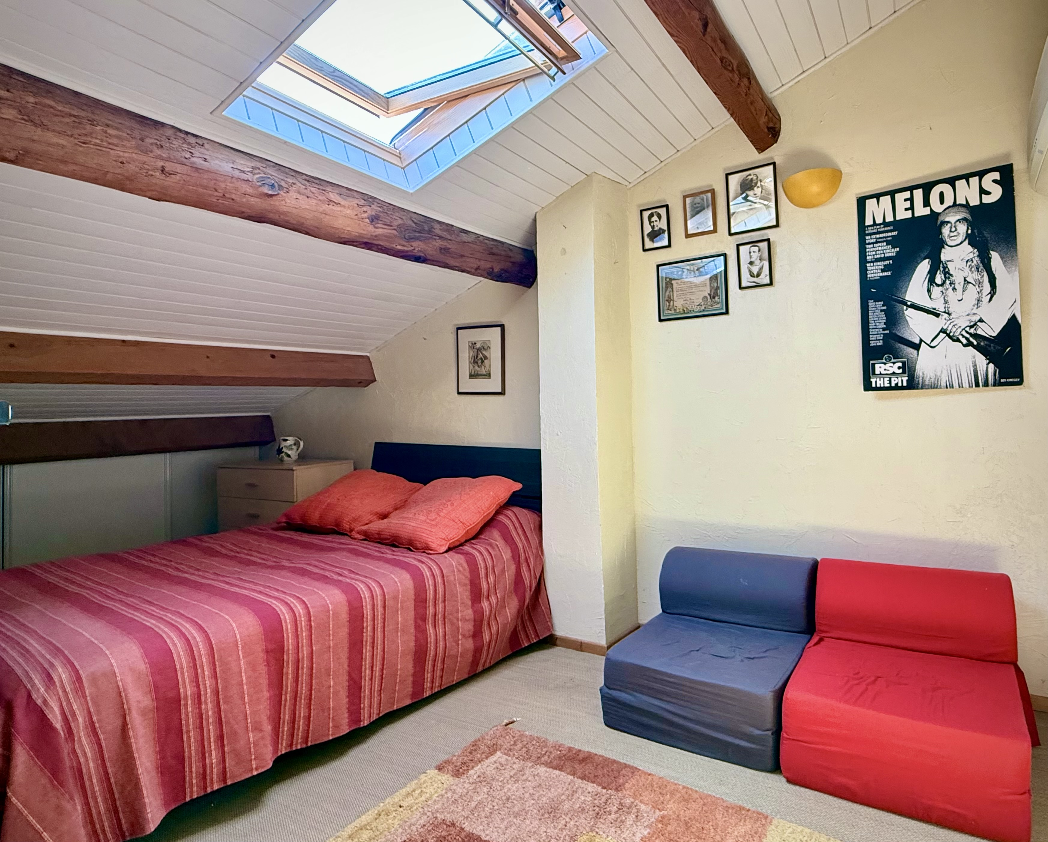 3-bedroom House In Puissalicon, France (120 M²)