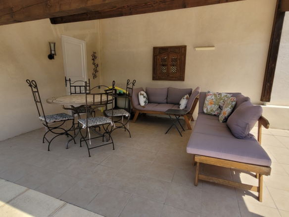 5-bedroom Detached House In Puissalicon, France (163 M²)