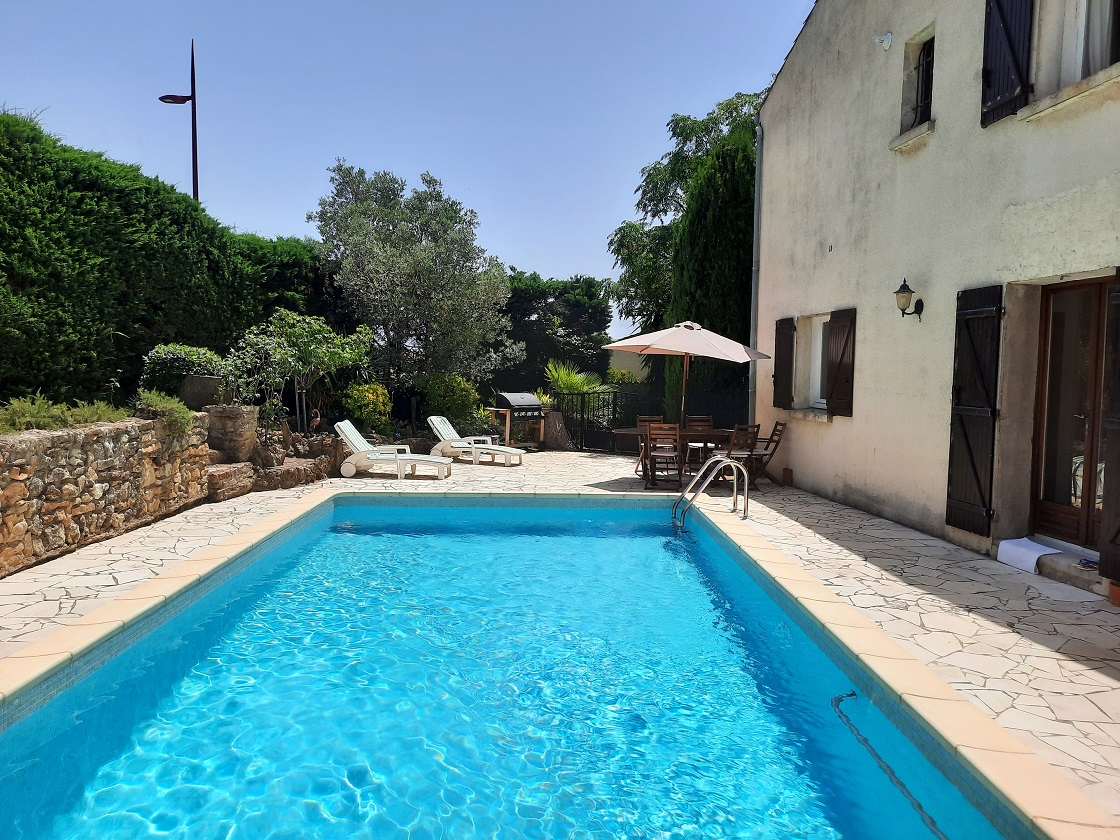 5-bedroom Detached House In Puimisson, France (148 M²)