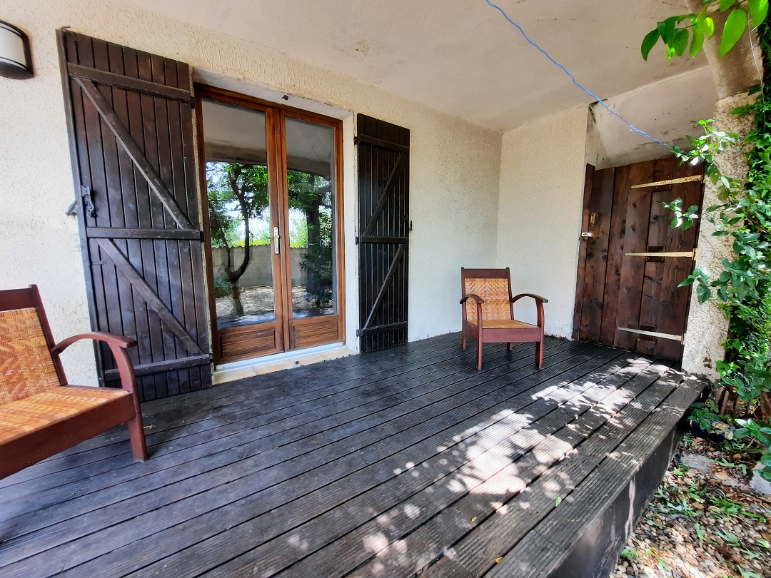 5-bedroom Detached House In Puimisson, France (148 M²)