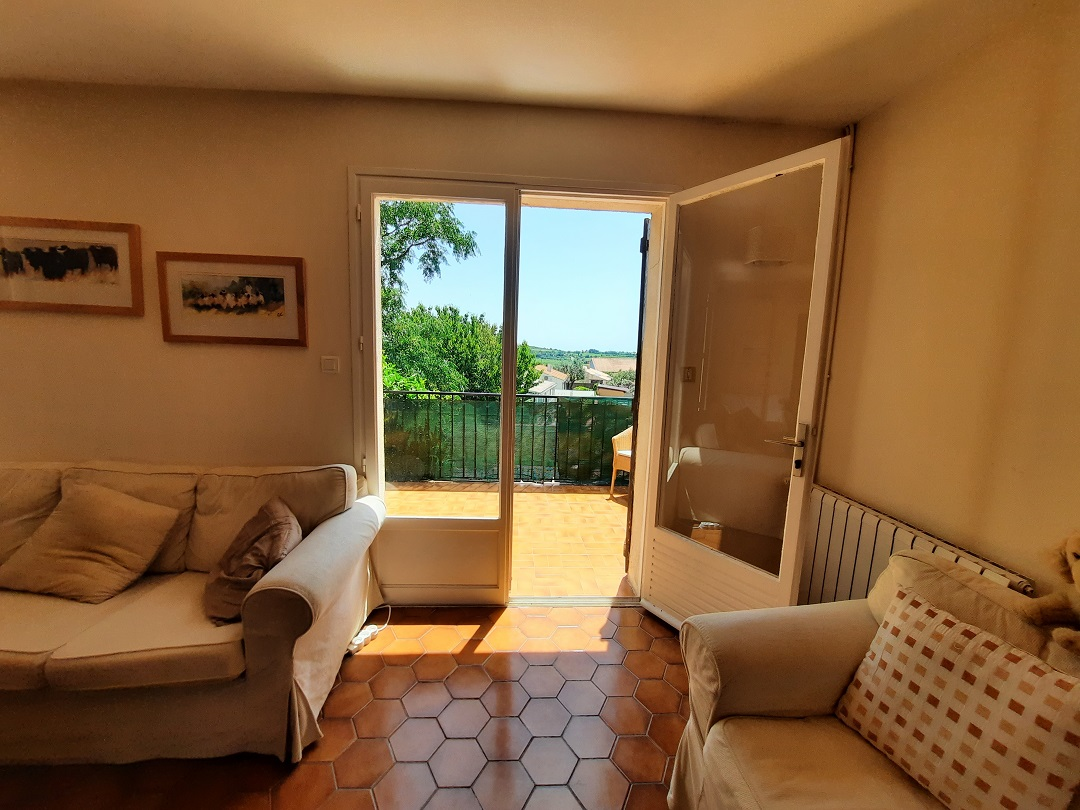 5-bedroom Detached House In Puimisson, France (148 M²)